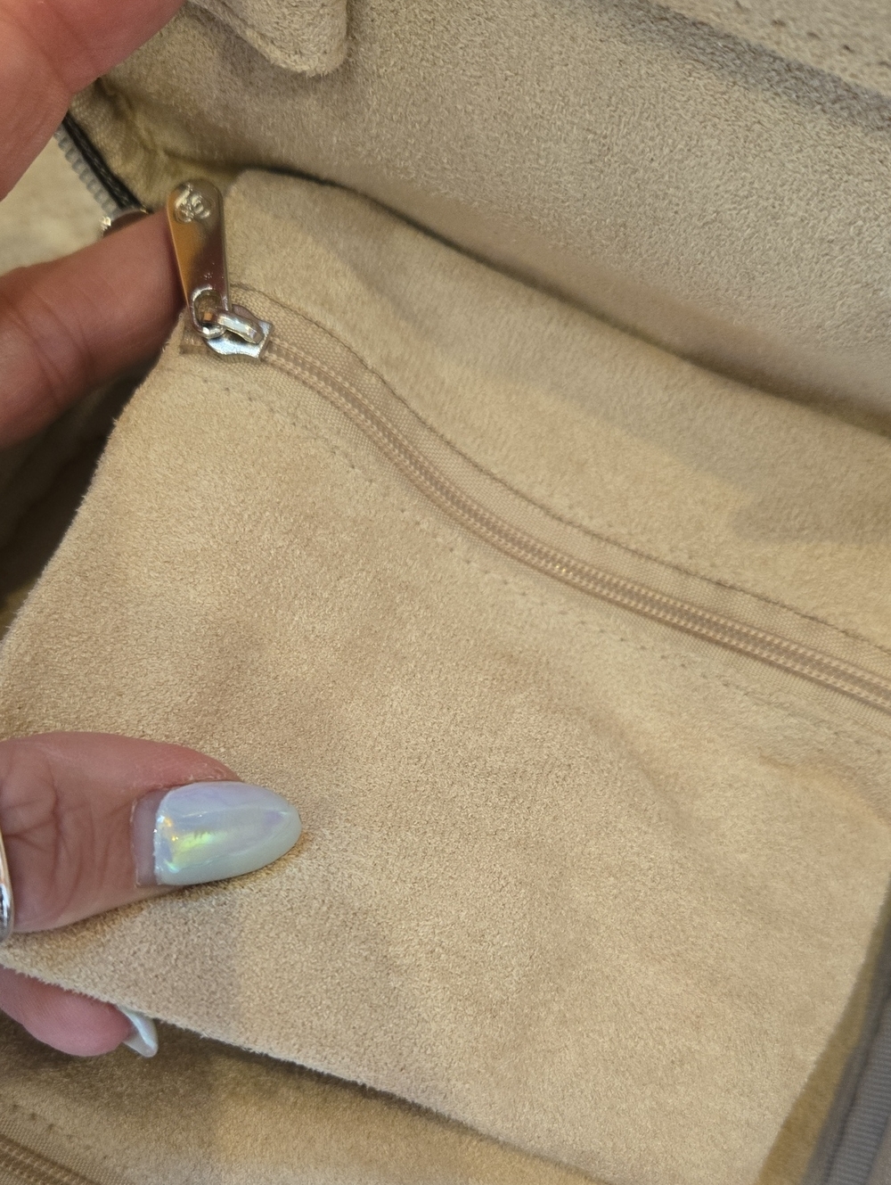 New Brighton Zip-Around "Garden Spots" Travel Jewelry Case - Picture 10 of 12